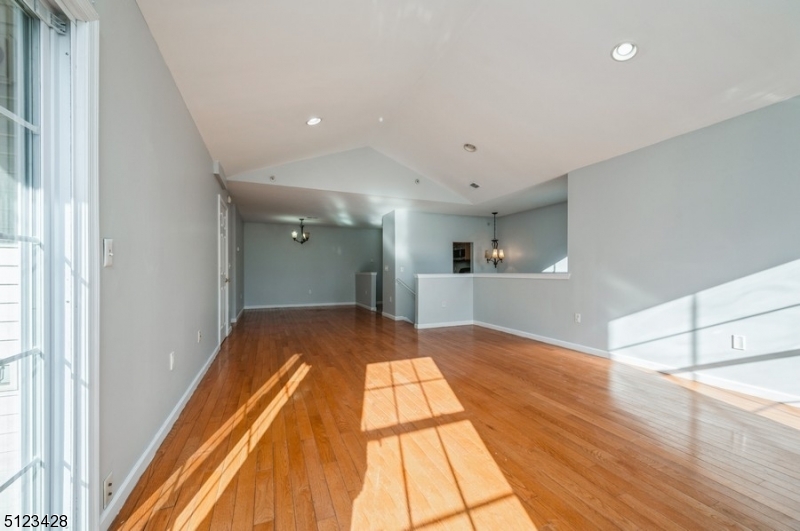 Maple Woods - Residential