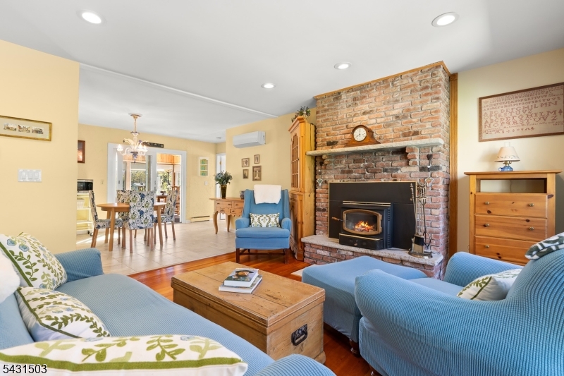 Barry Lakes - Residential