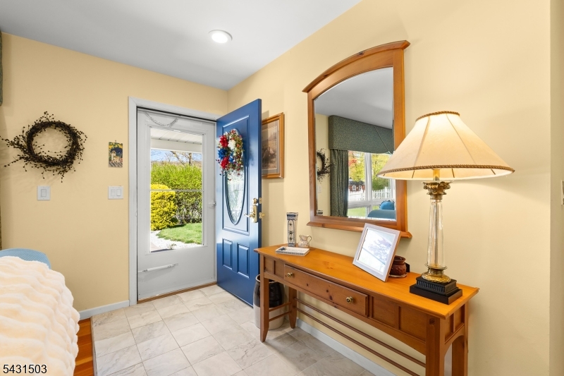 Barry Lakes - Residential