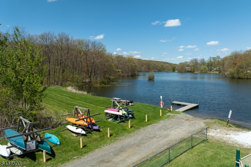 Barry Lakes - Residential