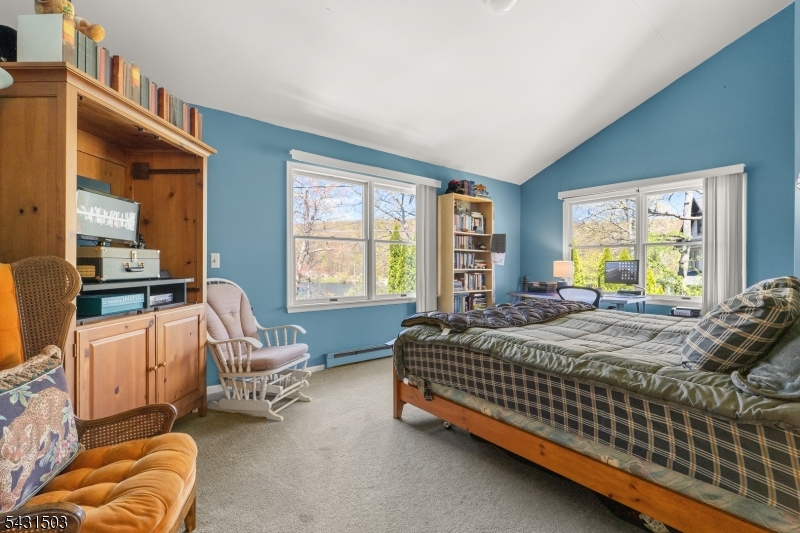 Barry Lakes - Residential