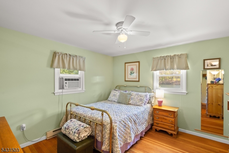 Barry Lakes - Residential