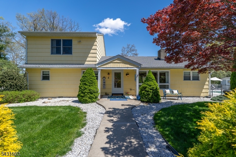 Barry Lakes - Residential