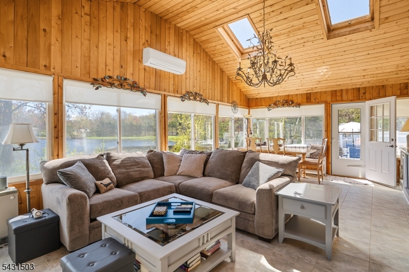 Barry Lakes - Residential