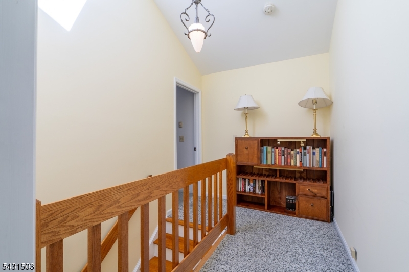 Barry Lakes - Residential