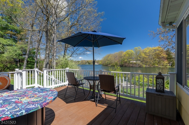 Barry Lakes - Residential