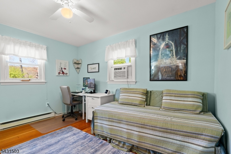 Barry Lakes - Residential