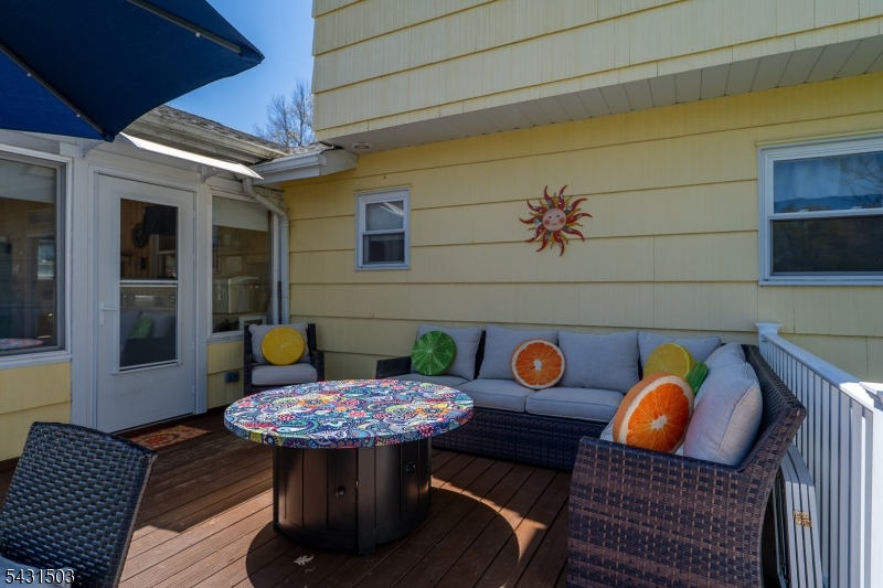 Barry Lakes - Residential