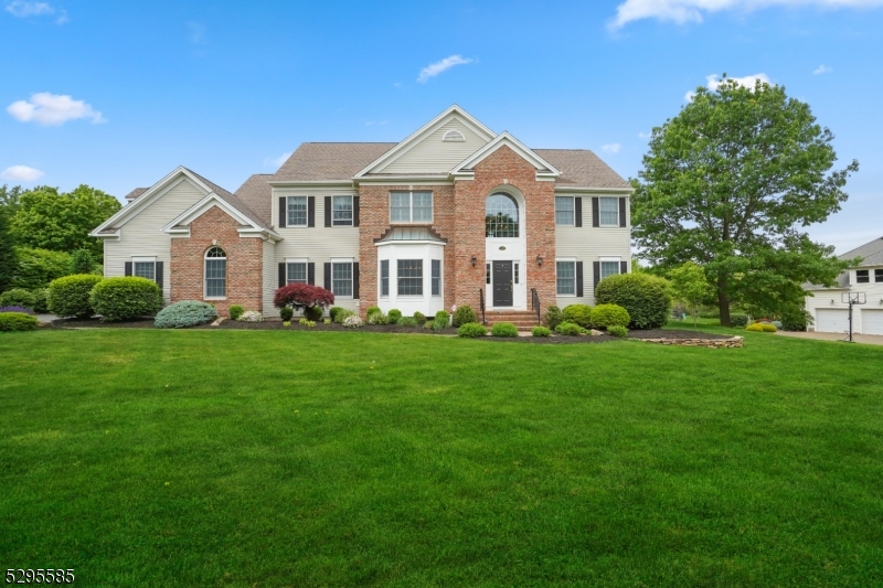 Ironia, Heritage VIII - Residential