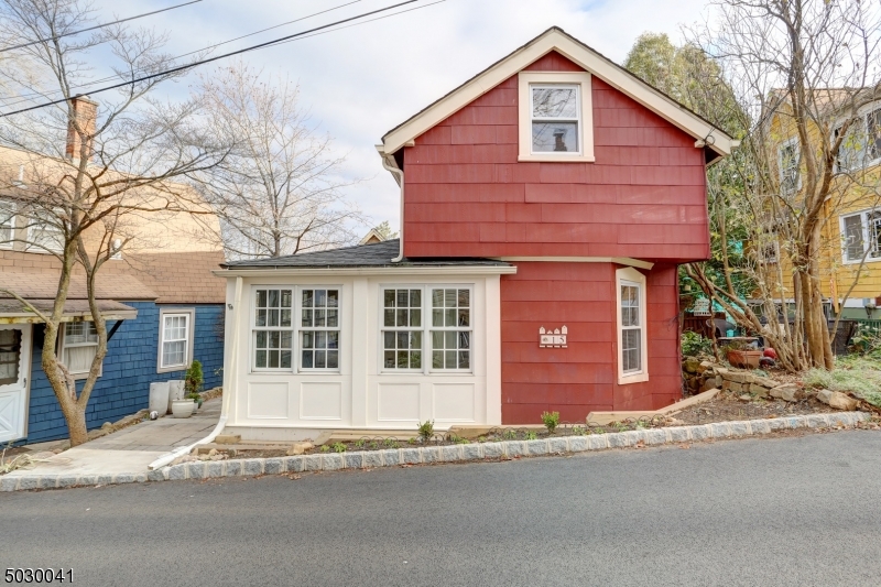 Beautiful colonial nestled in Mount Tabor! Side patio area for quiet evenings and front porch currently used as a family room. This is a two bedroom home with office space. Good sized kitchen, living room, and dining room area. All of this and Mount Tabor schools. Two local playgrounds, great summer traditional parade route with carnival and fireworks!