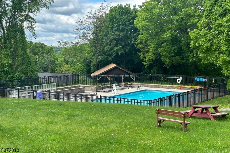 White Meadow Lake - Residential