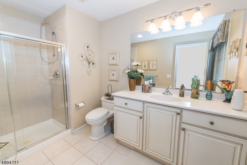 Lakeshore Village - Residential