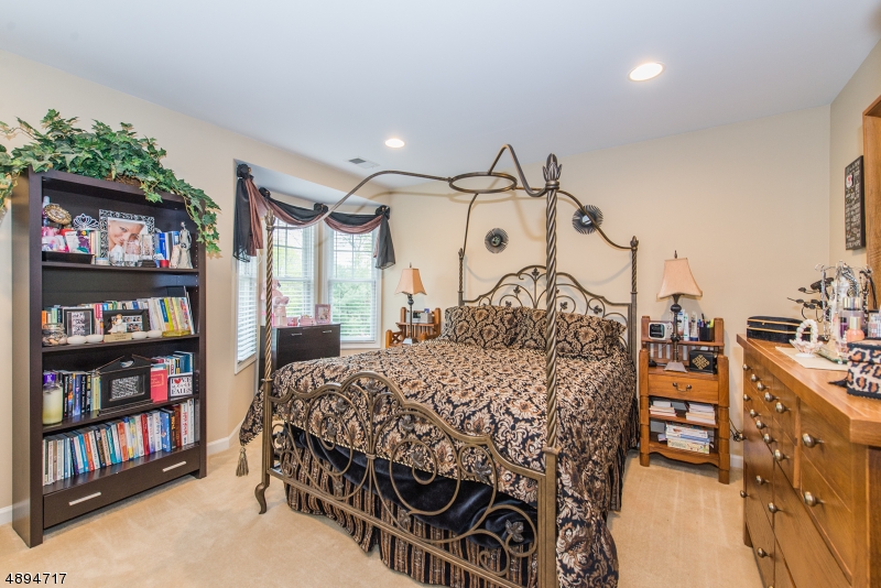 Lakeshore Village - Residential