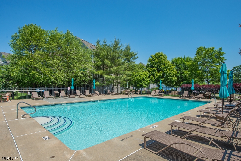 Lakeshore Village - Residential