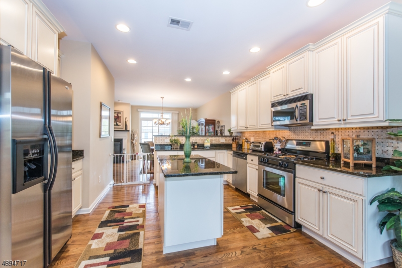 Lakeshore Village - Residential