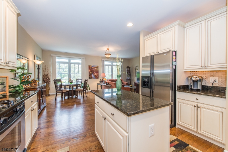 Lakeshore Village - Residential
