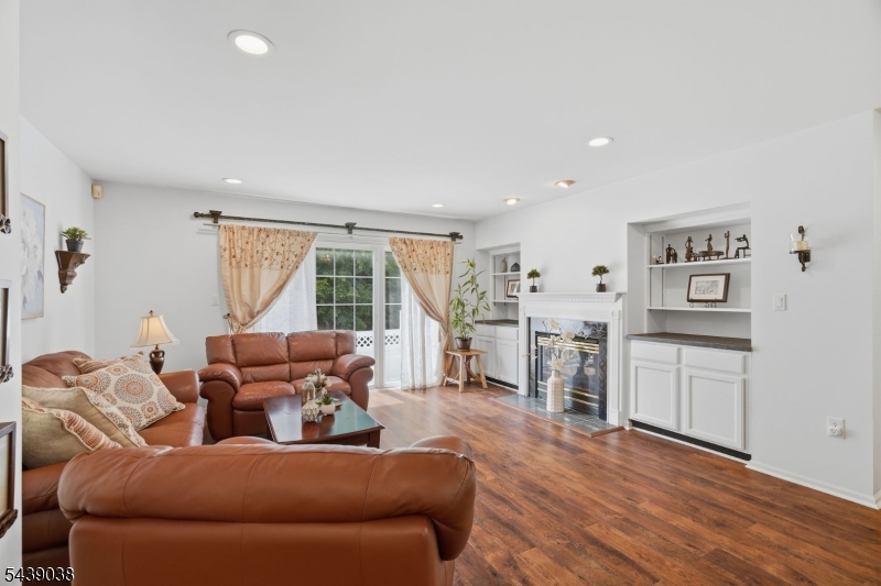 Hamilton Woods - Residential
