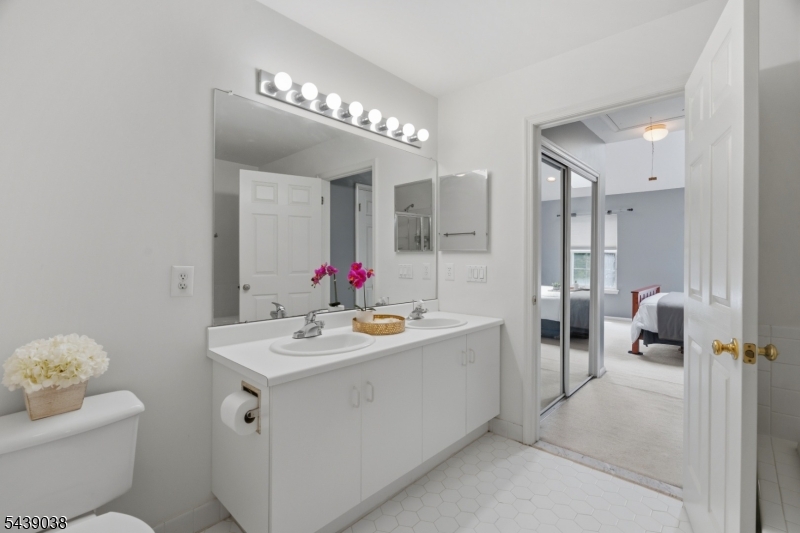 Hamilton Woods - Residential