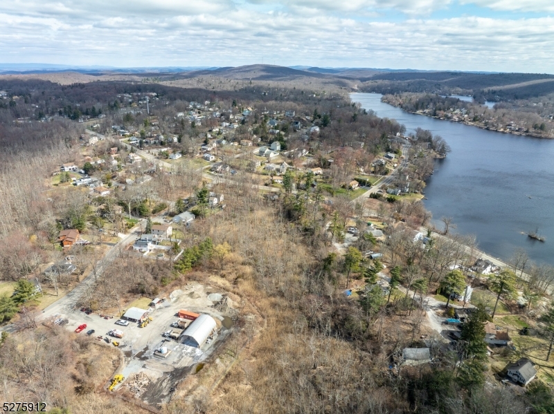 Upper Greenwood Lake - Land