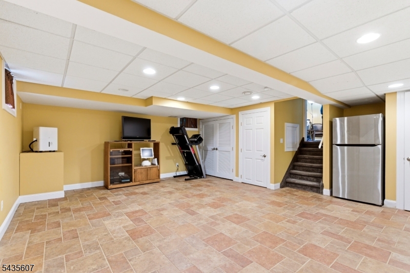 Cupsaw Lake - Residential