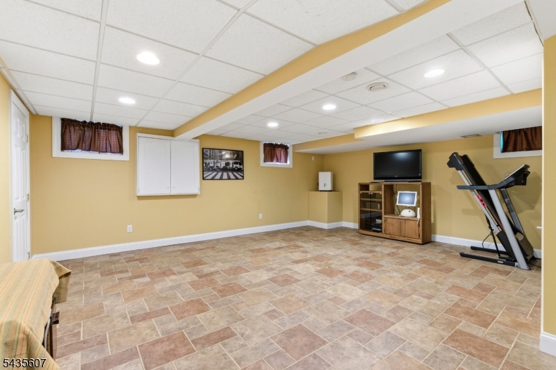 Cupsaw Lake - Residential