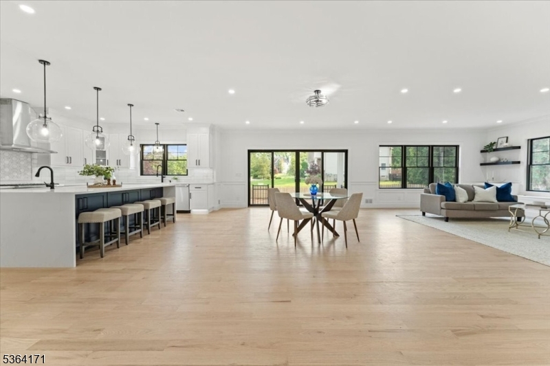 SOUTH SIDE - Residential
