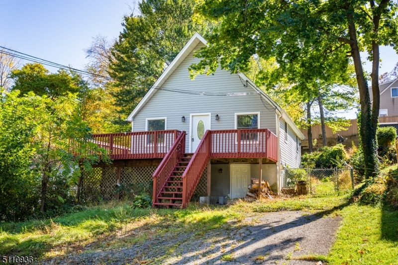 PLEASANT VALLEY LAKES - Residential