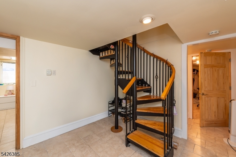 Academy Heights - Residential Income