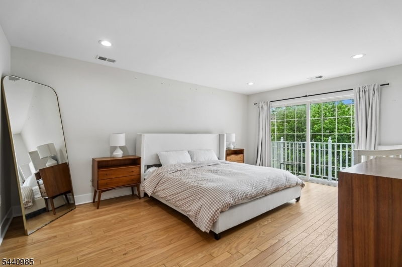 Hickory Manor - Residential