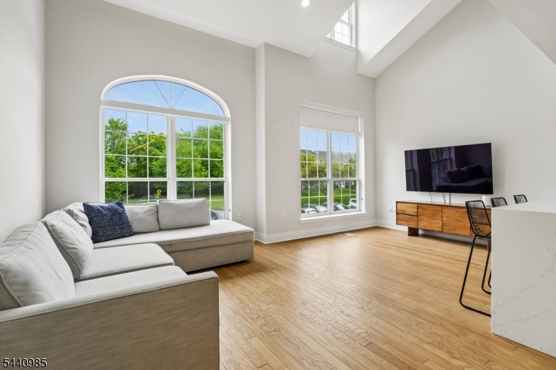 Hickory Manor - Residential