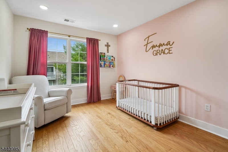 Hickory Manor - Residential