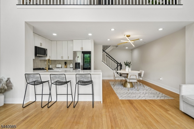 Hickory Manor - Residential