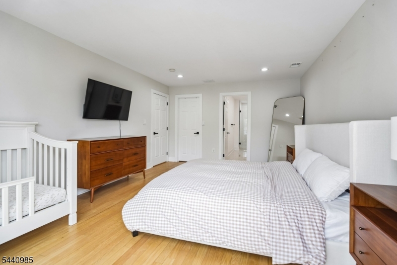 Hickory Manor - Residential