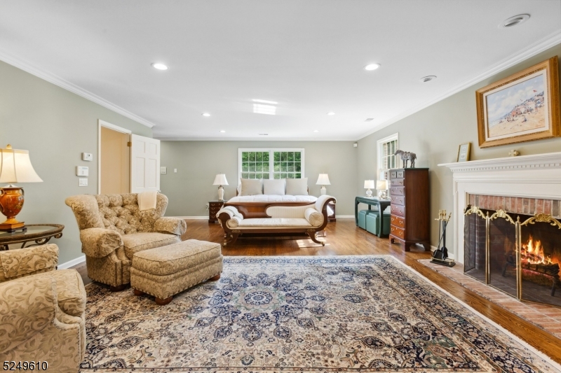 New Vernon - Residential