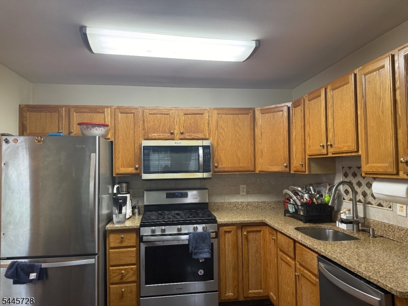 Stratton Meadows - Residential Lease