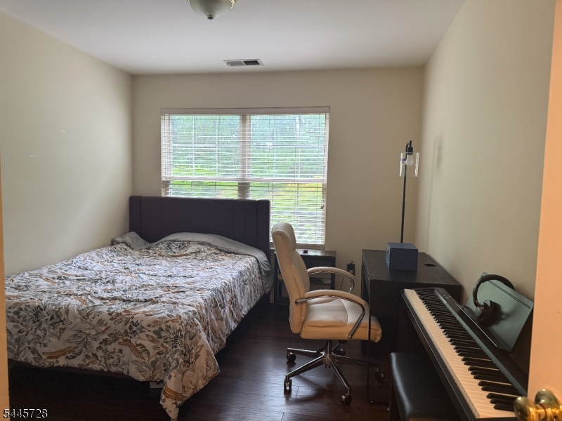 Stratton Meadows - Residential Lease
