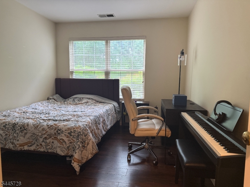 Stratton Meadows - Residential Lease