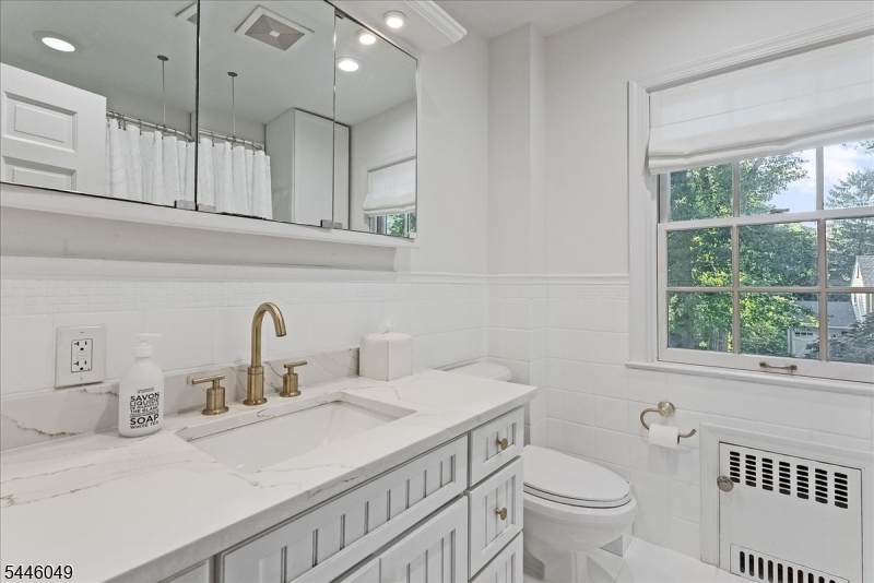 Fieldstone Upper Montclair - Residential