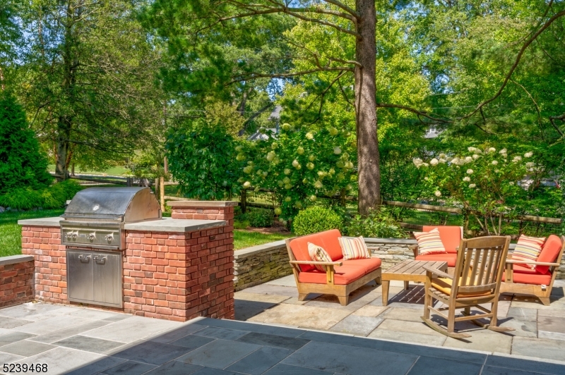 Roosevelt Estates - Residential