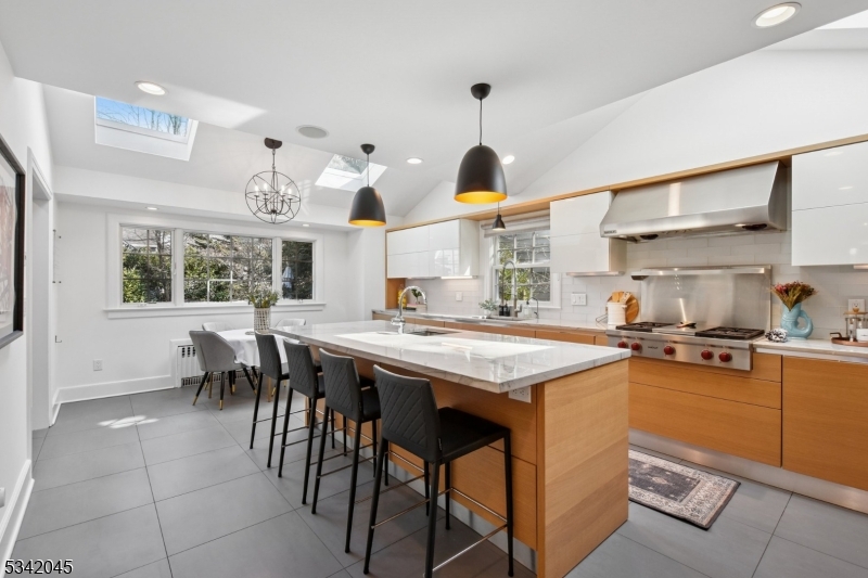 KNOLLWOOD - Residential