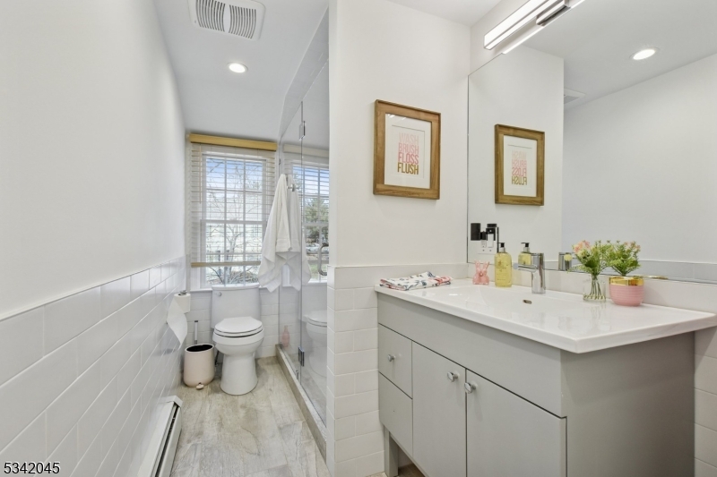 KNOLLWOOD - Residential