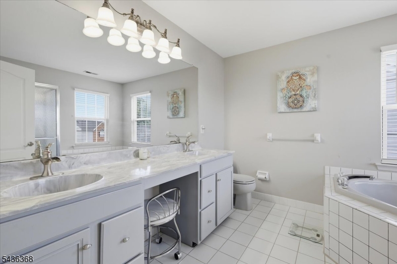 Greenwich Chage - Residential
