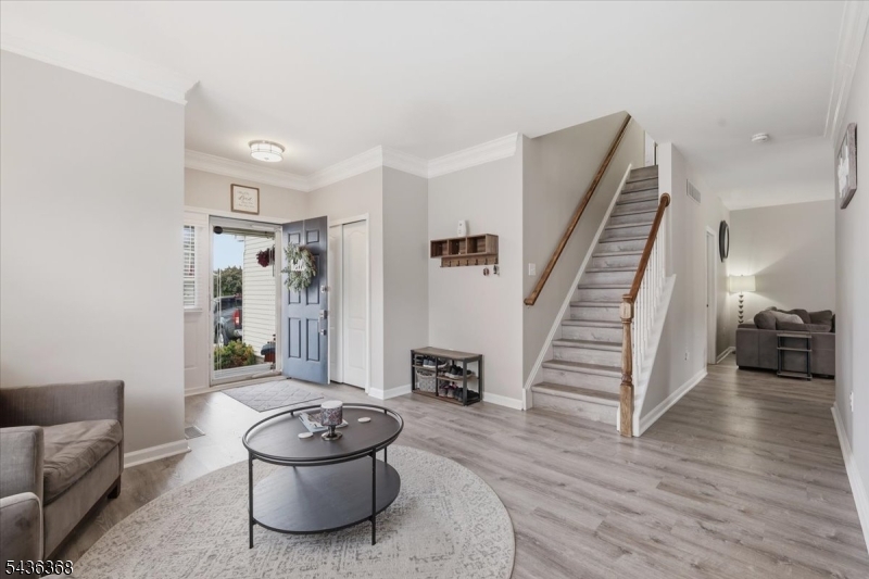 Greenwich Chage - Residential