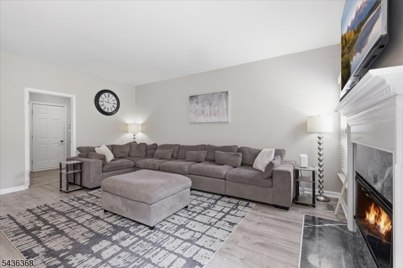 Greenwich Chage - Residential
