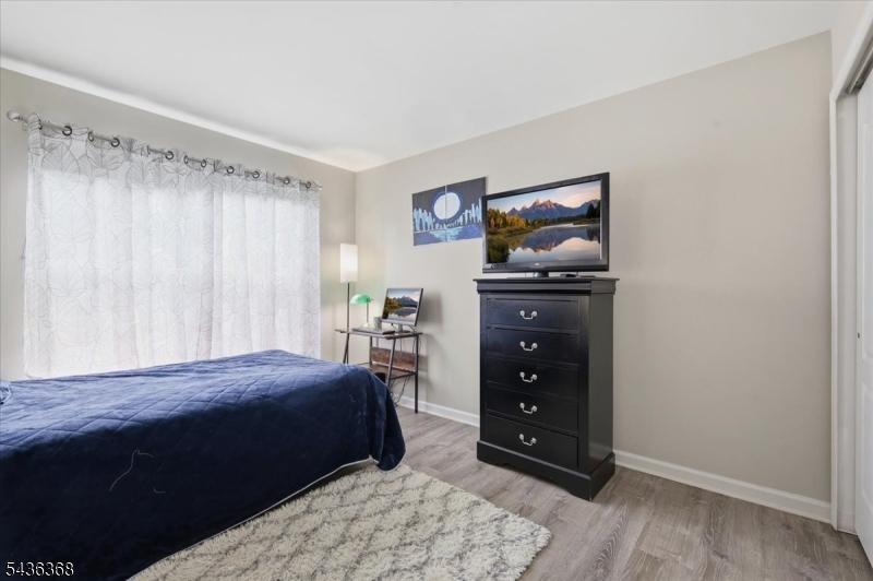 Greenwich Chage - Residential