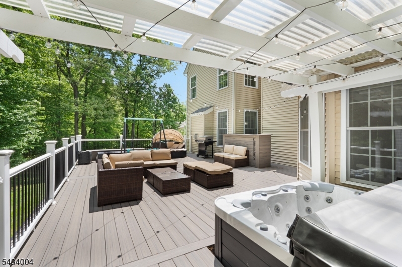 Morris Hunt - Residential