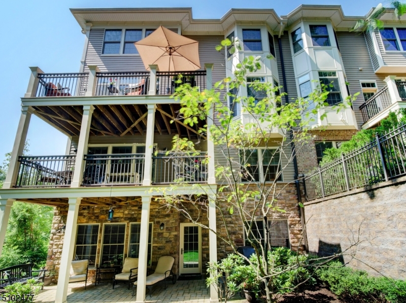 BROWNSTONES AT MORRIS TWP - Residential