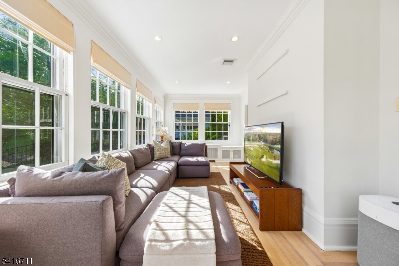 Upper Wyoming - Residential