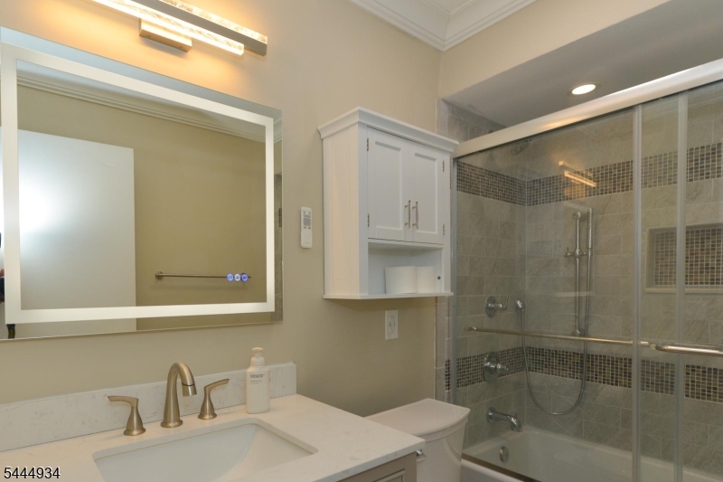 Pompton Villiage - Residential