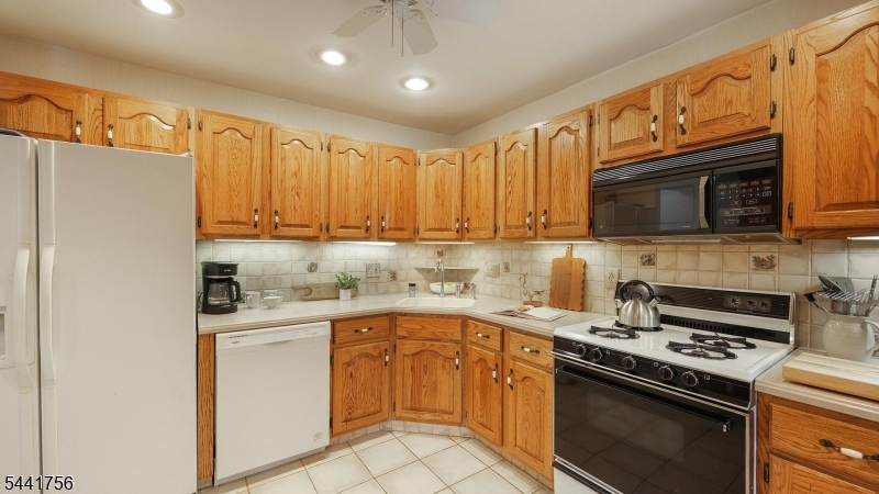 Log Cabin Estates - Residential